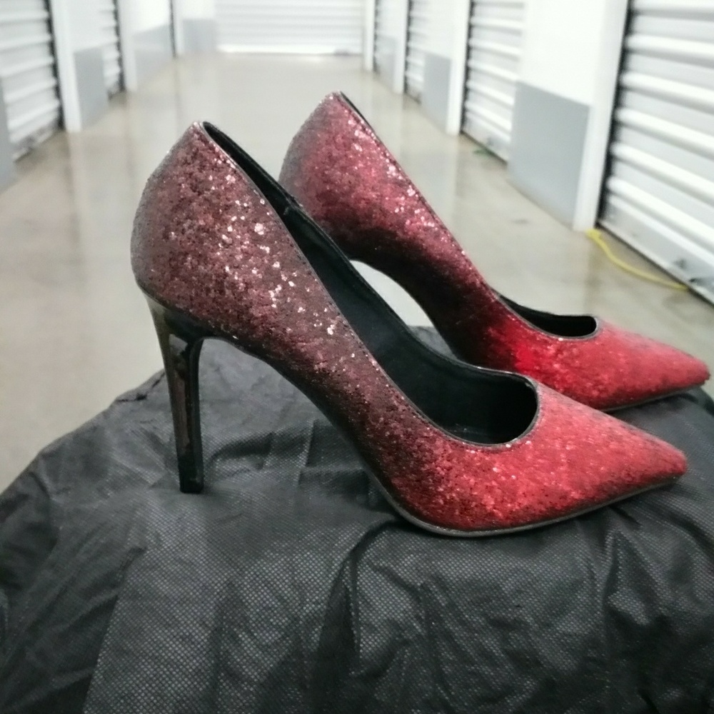 Gorgeous Red Glitter Ombre Pumps